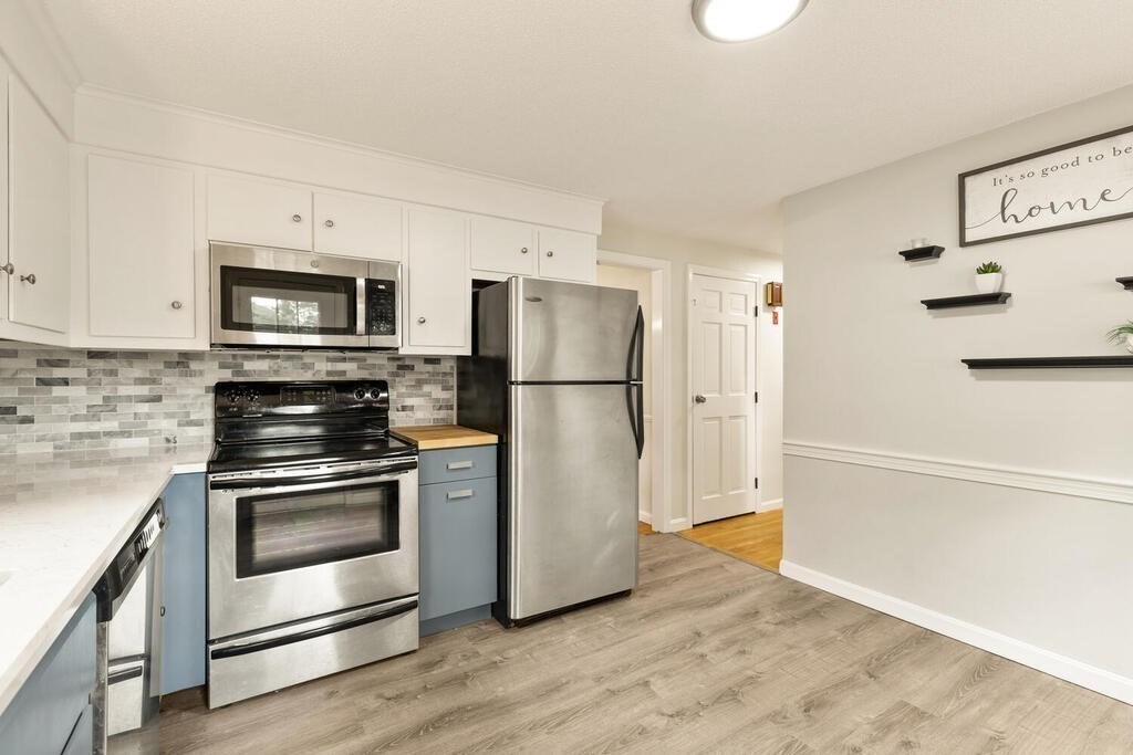 35 Birch Road Westford, MA 01886 - Photo 6 of 32 Gallery Image 6