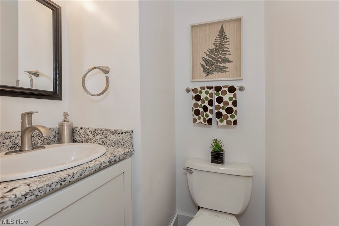 3889 Faversham Road Cleveland, OH 44118 - Photo 17 of 29 Gallery Image 17