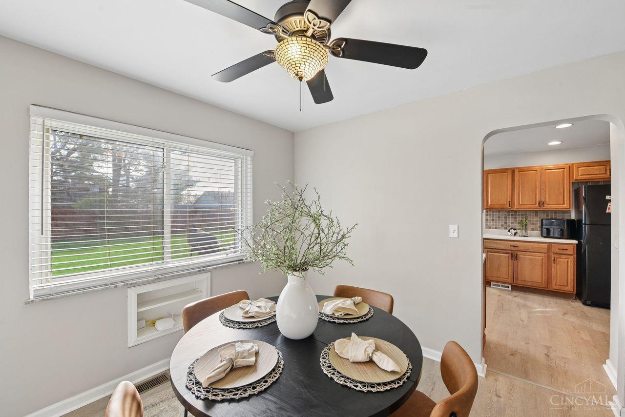 712 Danbury Road Cincinnati, OH 45240 - Photo 11 of 40