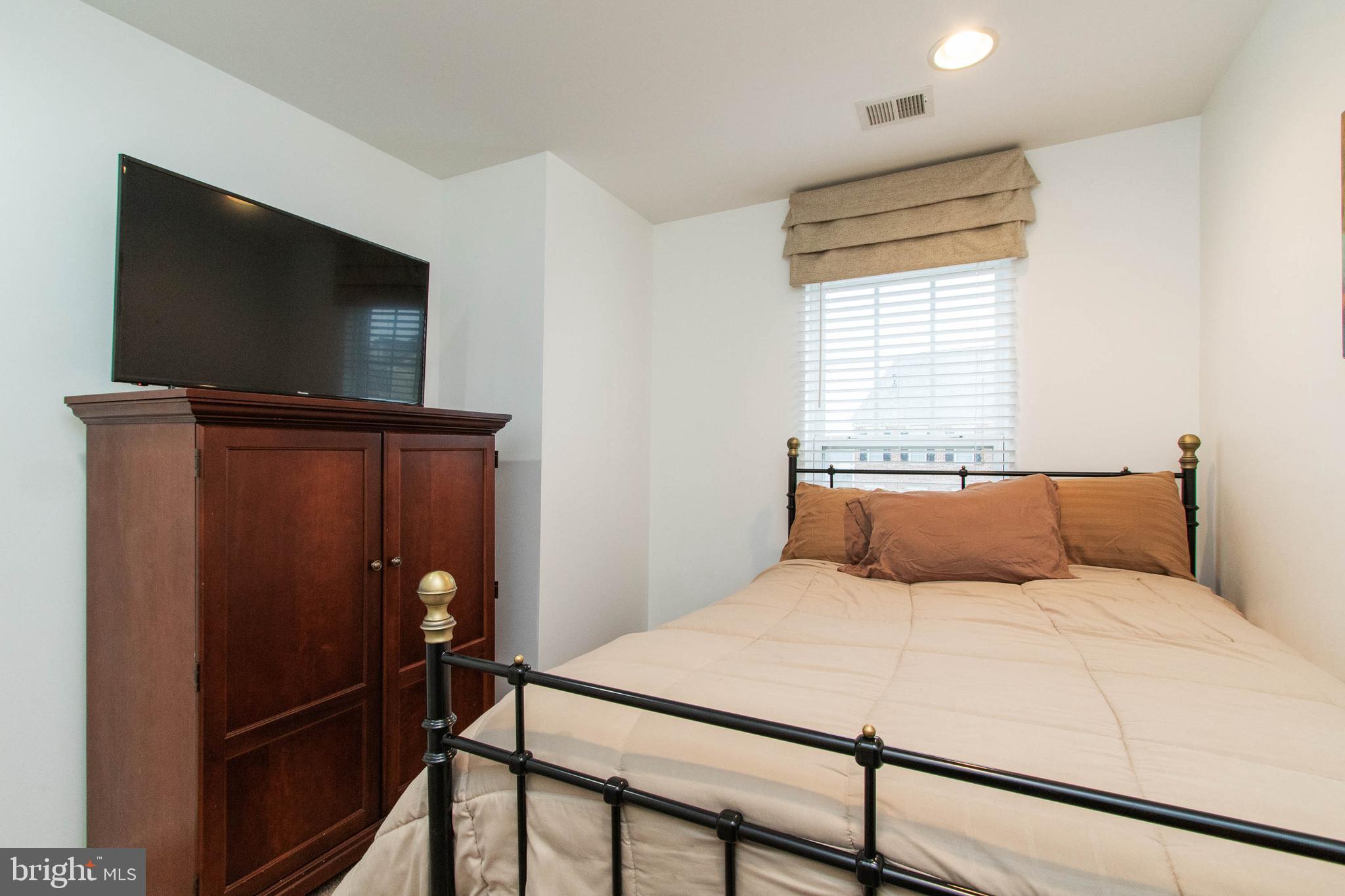 9185 Ribbon Falls Loop Bristow, VA 20136 - Photo 25 of 34 Bedroom 3 with Large Dbl Closet