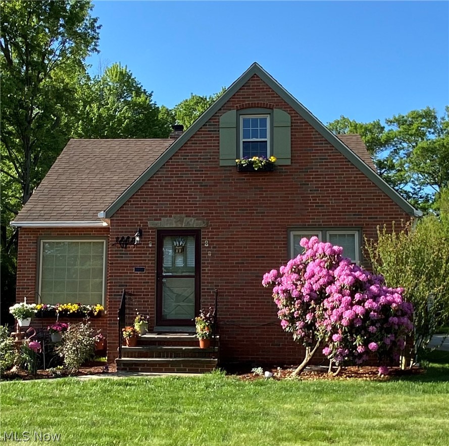 2235 Lorimer Road Cleveland, OH 44134 - Photo 1 of 35