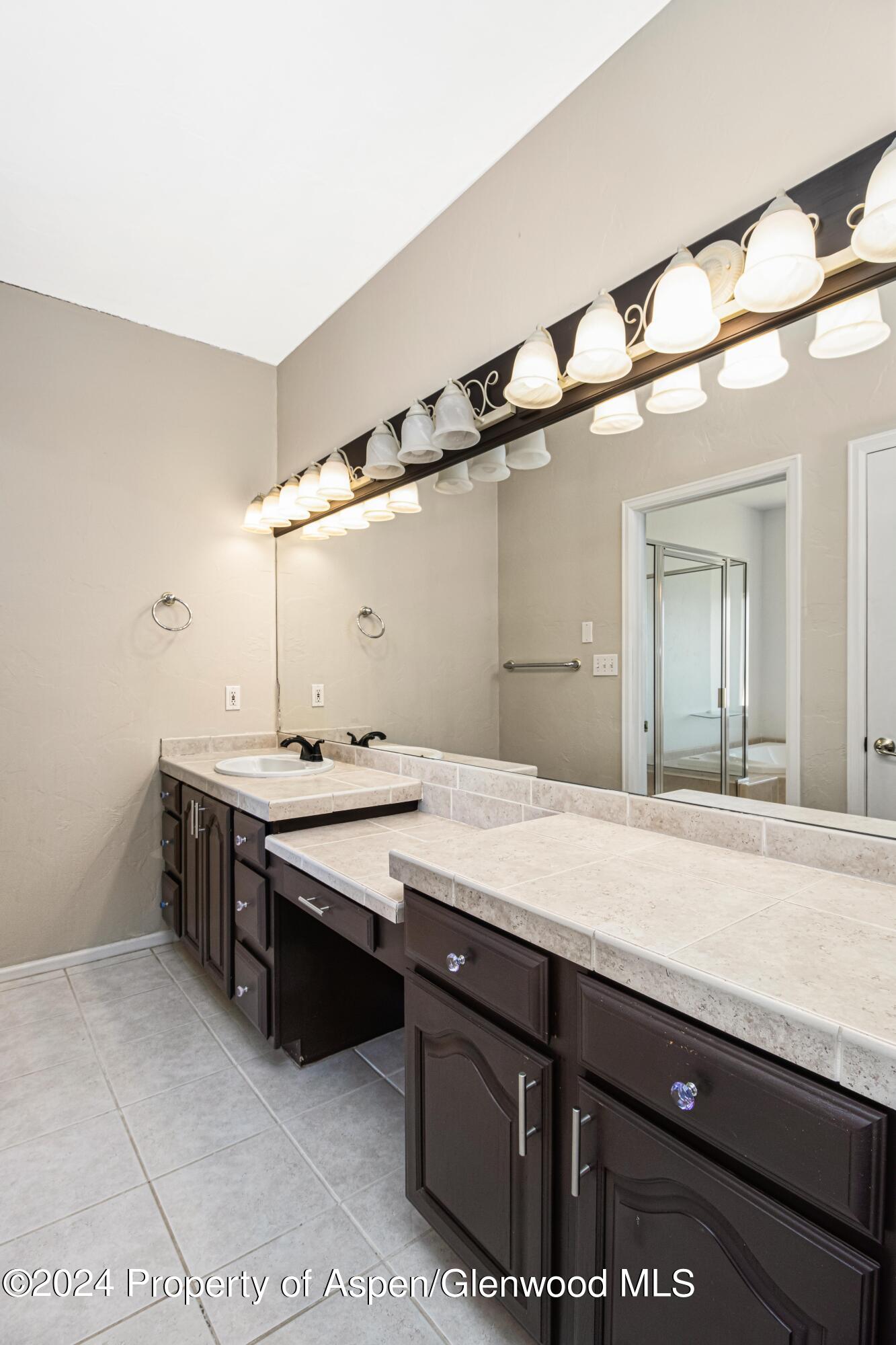 189 Rio Bravo Road Silt, CO 81652 - Photo 13 of 32 bathroom 1 suite