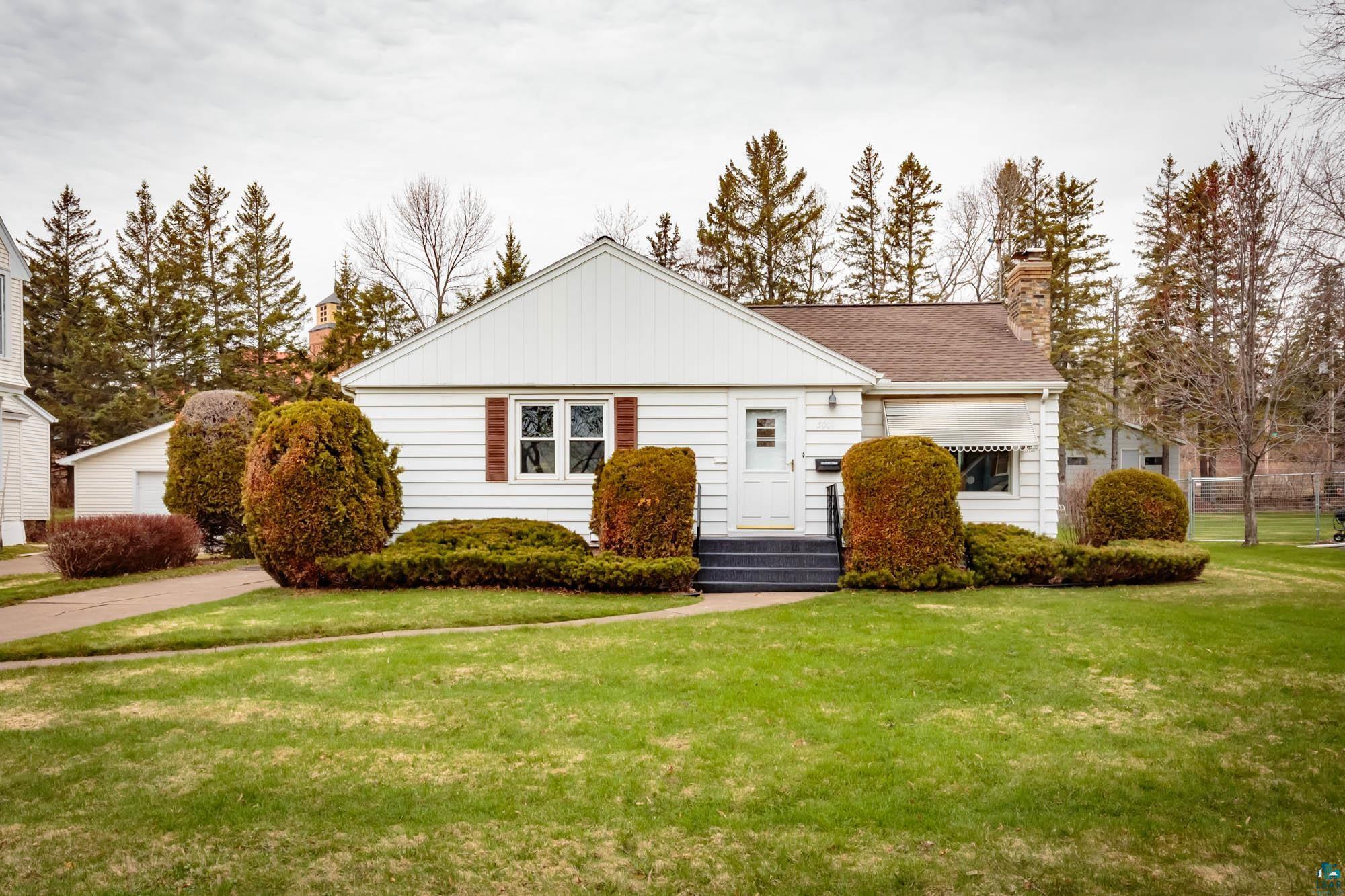 5009 London Road Duluth, MN 55804 - Photo 1 of 30 Gallery Image 1