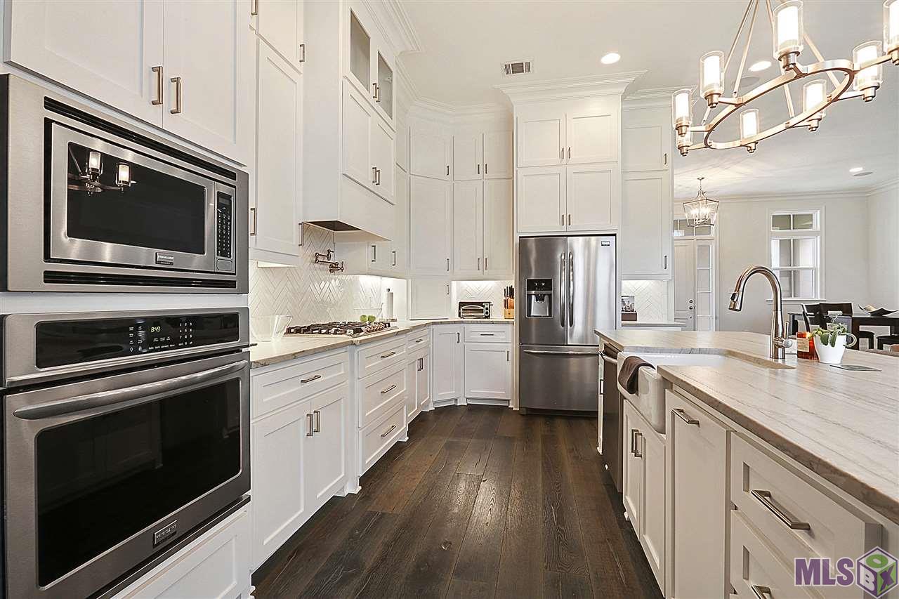 11129 Preservation Way Baton Rouge, LA 70810 - Photo 6 of 18 Kitchen