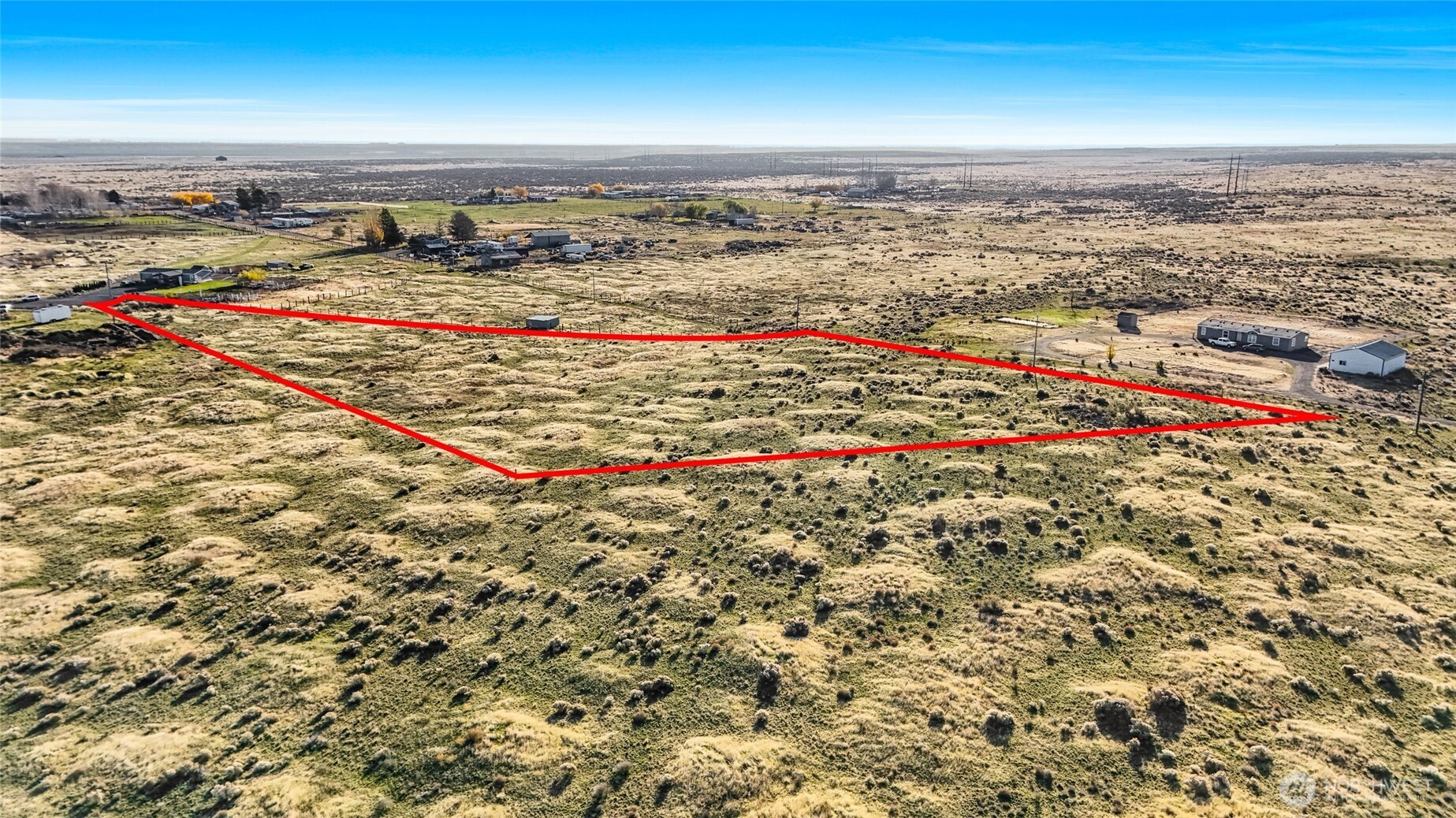 13070 Rd A Northwest Ephrata, WA 98823 - Photo 12 of 14 an outdoor space with wooden floor