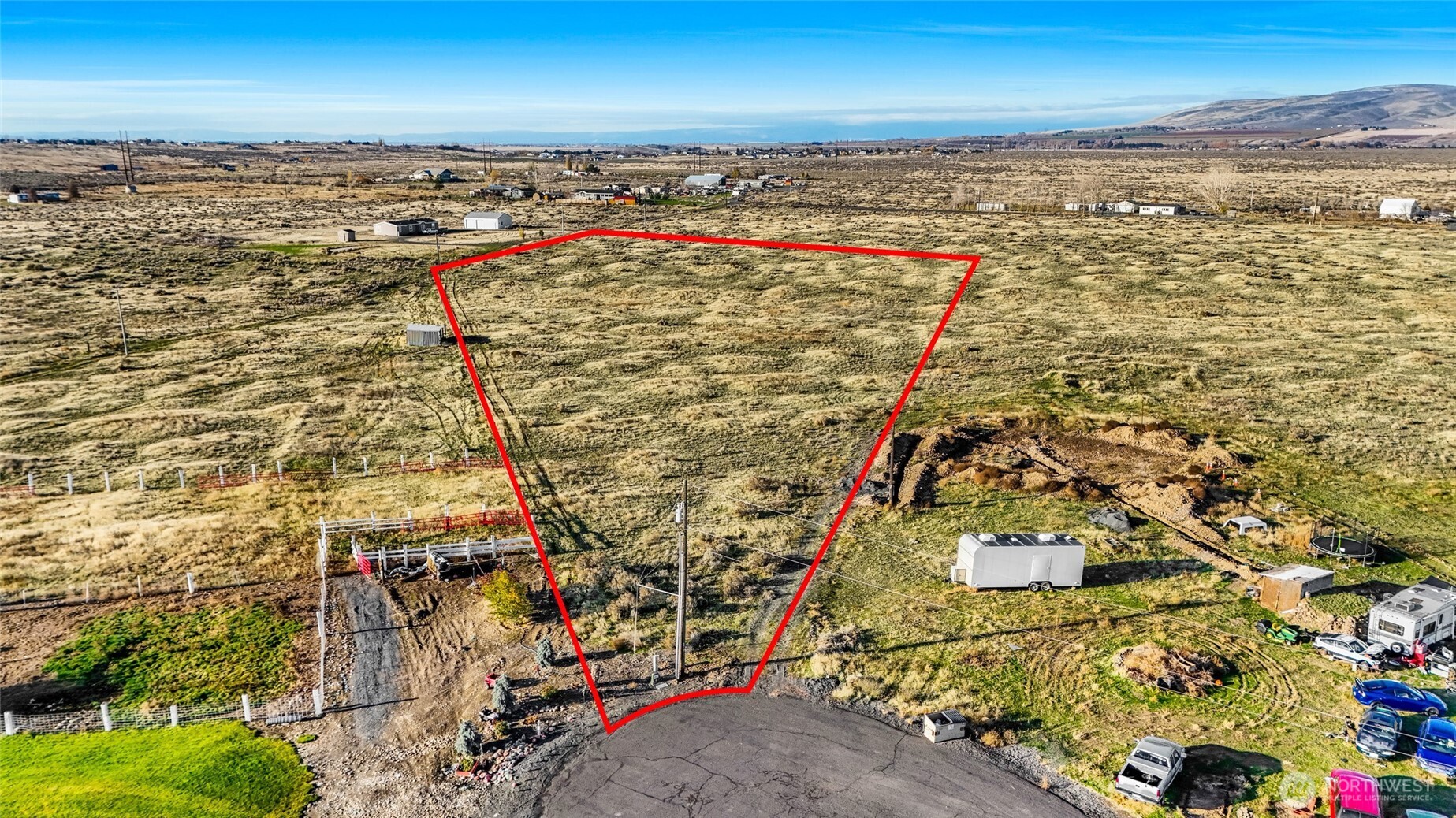 13070 Rd A Northwest Ephrata, WA 98823 - Photo 2 of 14 a view of an ocean