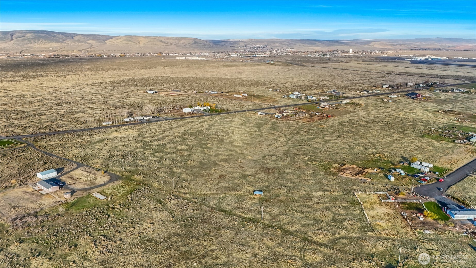 13070 Rd A Northwest Ephrata, WA 98823 - Photo 5 of 14 a view of an ocean