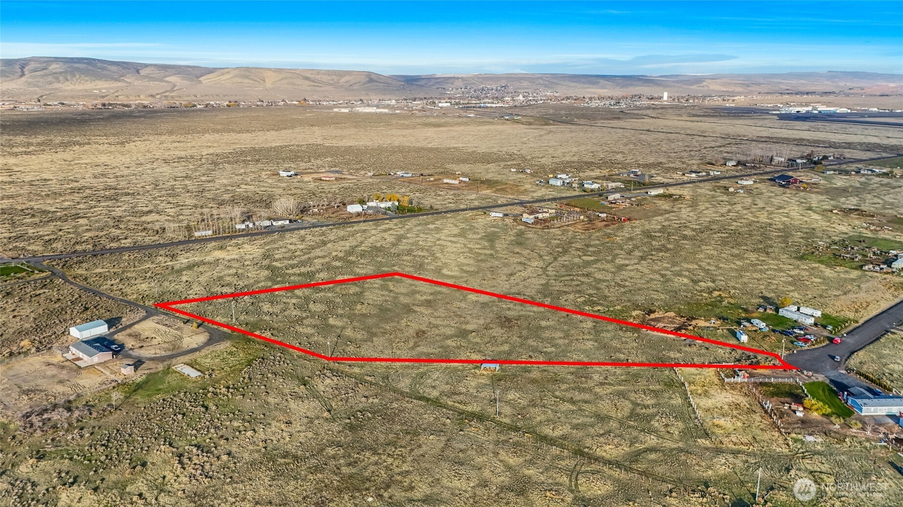 13070 Rd A Northwest Ephrata, WA 98823 - Photo 6 of 14 a view of an ocean and beach