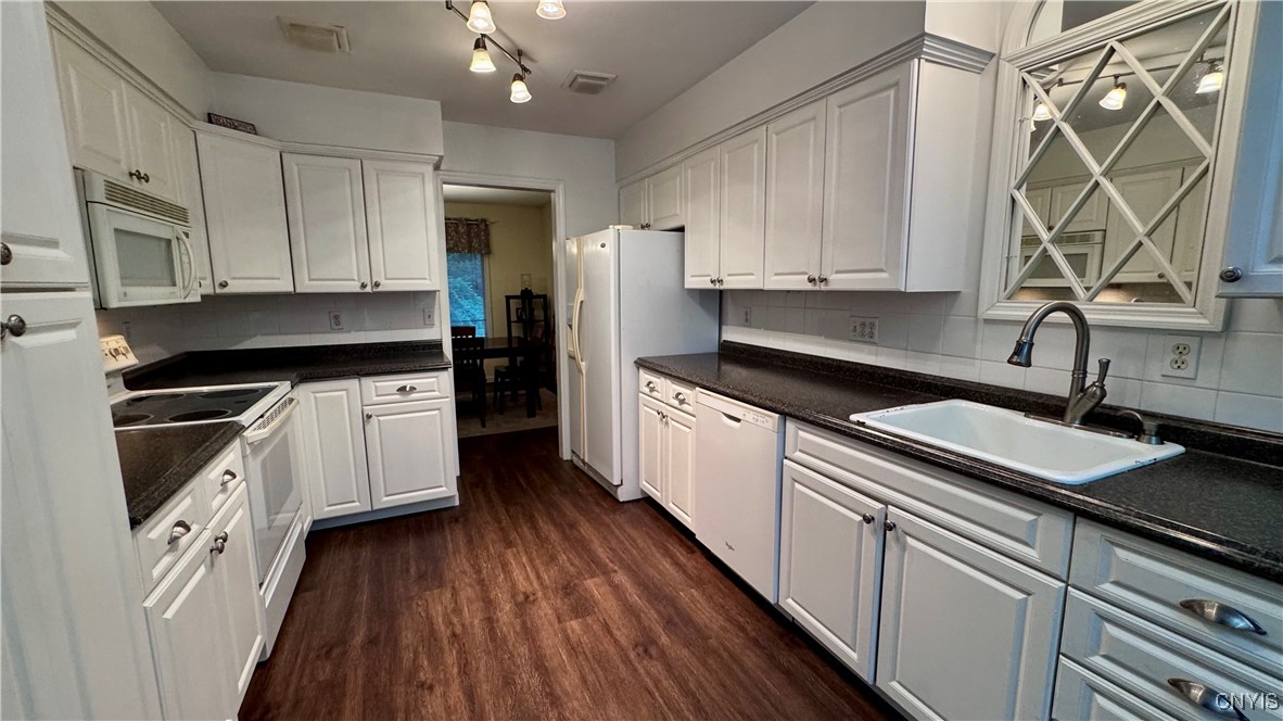 1801 North George Street Rome, NY 13440 - Photo 4 of 28