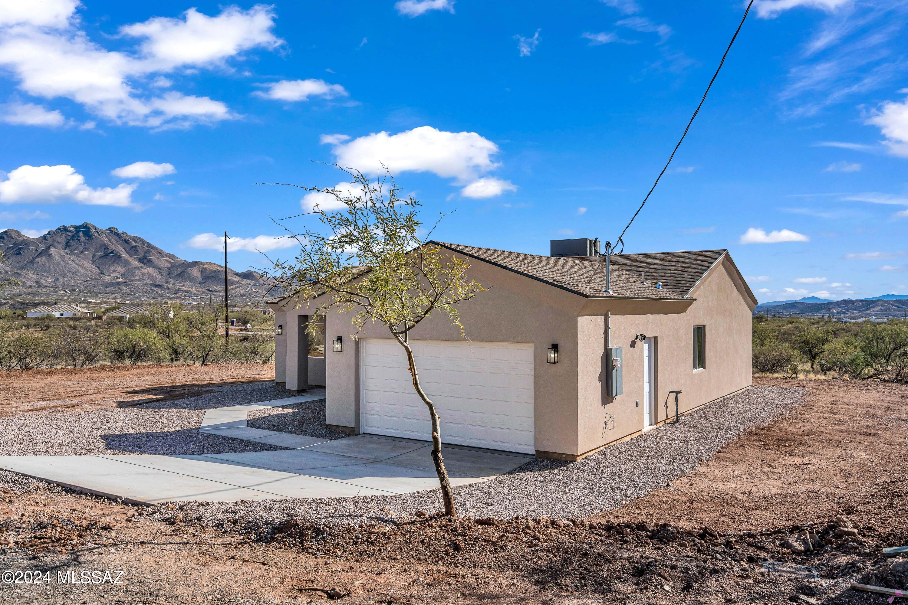 100 Headge Court Rio Rico, AZ 85648 - Photo 2 of 29