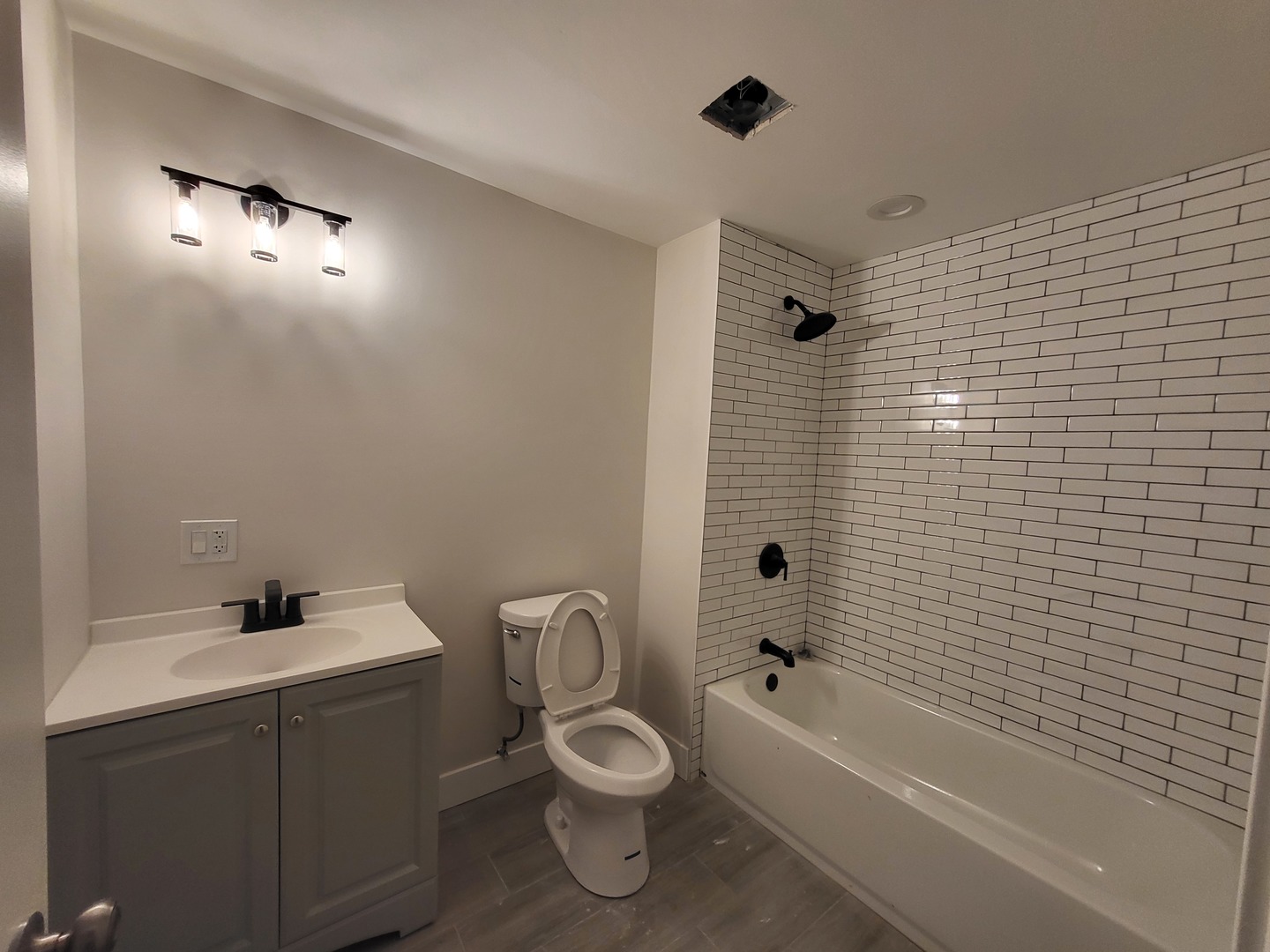 2828 West Fulton Street, Unit B Chicago, IL 60612 - Photo 9 of 10