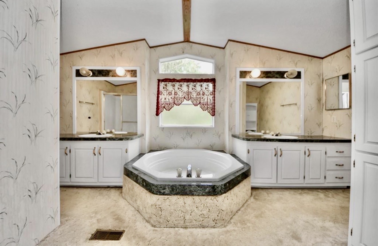 13891 Creighton Road Conroe, TX 77302 - Photo 23 of 29