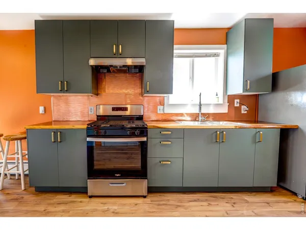 $565,000 | 146 Selkirk Lane, Jefferson, CO 80456