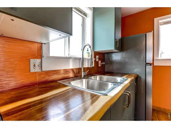 $565,000 | 146 Selkirk Lane, Jefferson, CO 80456