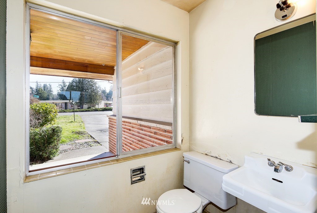 330 Heather Road Everett, WA 98203 - Photo 12 of 21