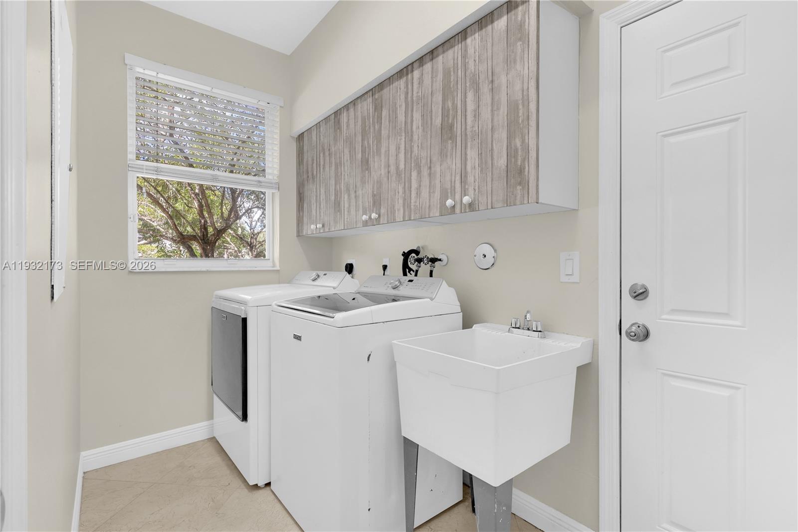 16290 Southwest 49th Court Miramar, FL 33027 - Photo 26 of 47