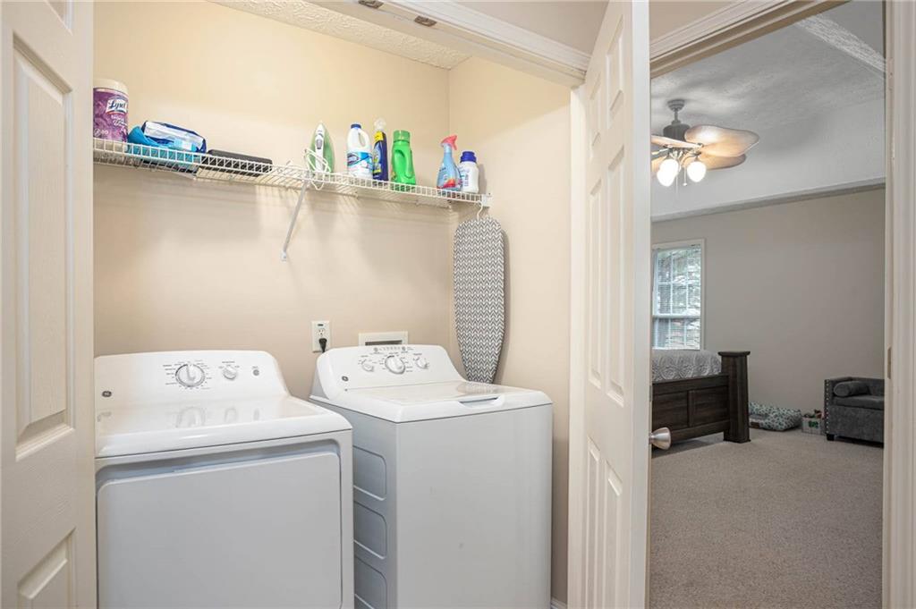 3954 Riverside Parkway Decatur, GA 30034 - Photo 35 of 38 a utility room with dryer and washer