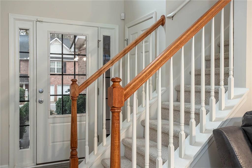 3954 Riverside Parkway Decatur, GA 30034 - Photo 8 of 38 a view of entryway