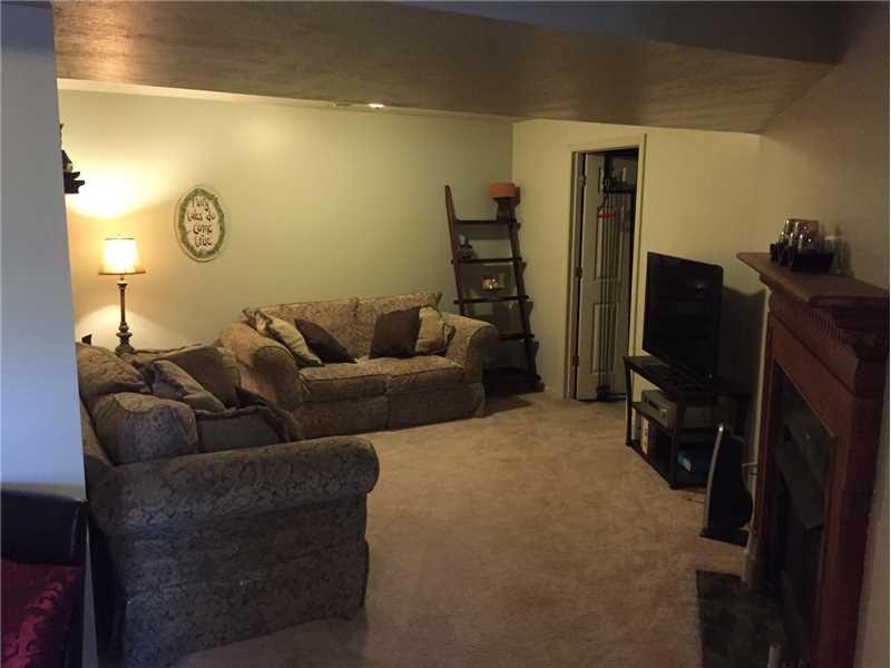 278 Randy Lane Coraopolis, PA 15108 - Photo 5 of 10 Den/Family/Great Room.
