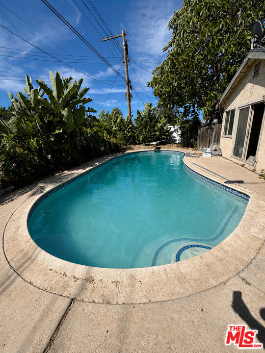 8811 Delano Drive Riverside, CA 92503 - Photo 2 of 17