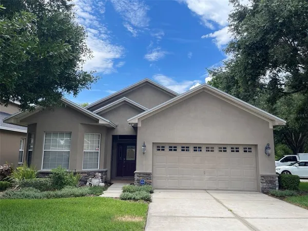 $2,400 | 1105 Stoney Creek Boulevard, Lakeland, FL 33811
