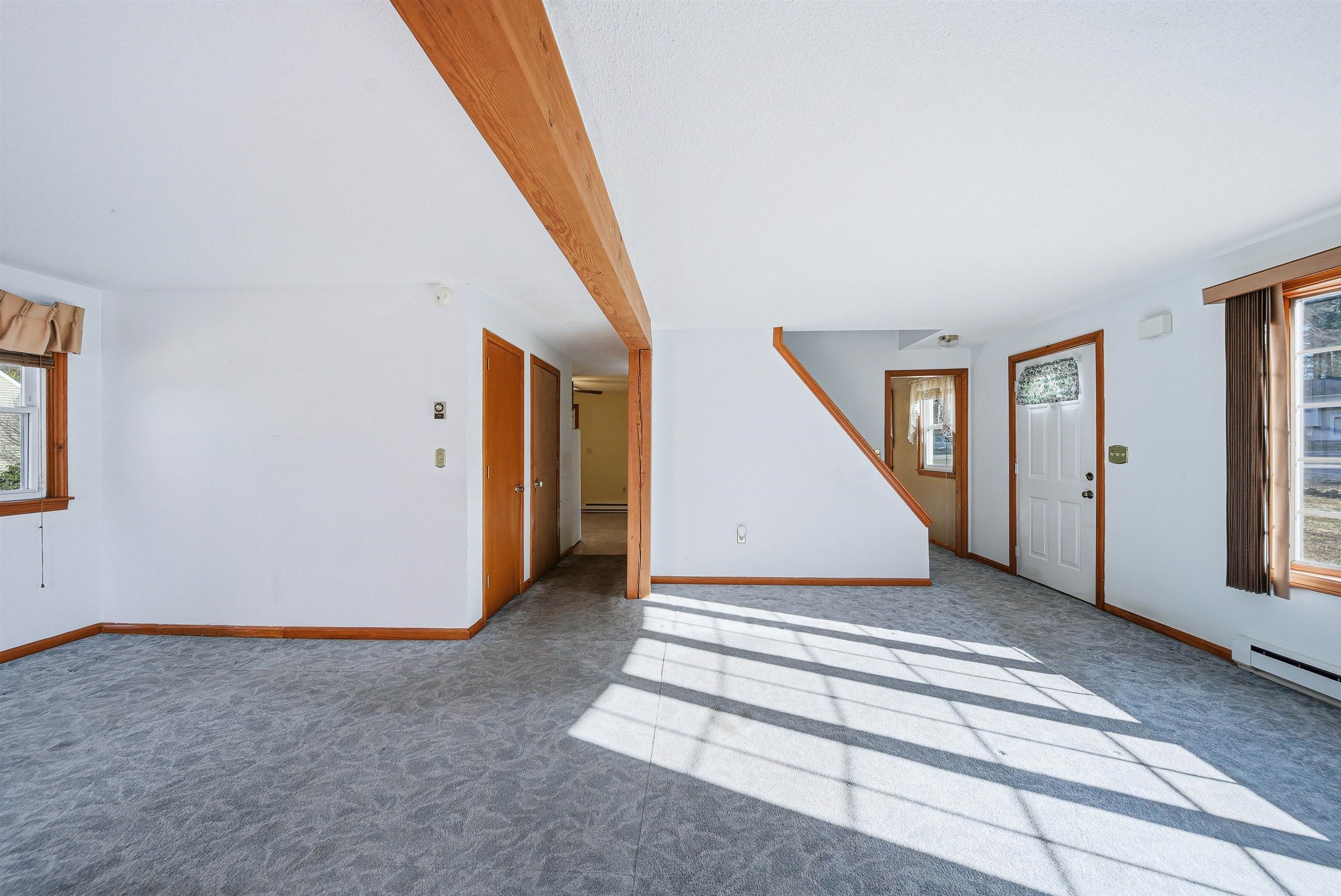 48 Dracut Road Hudson, NH 03051 - Photo 11 of 45 Gallery Image 11