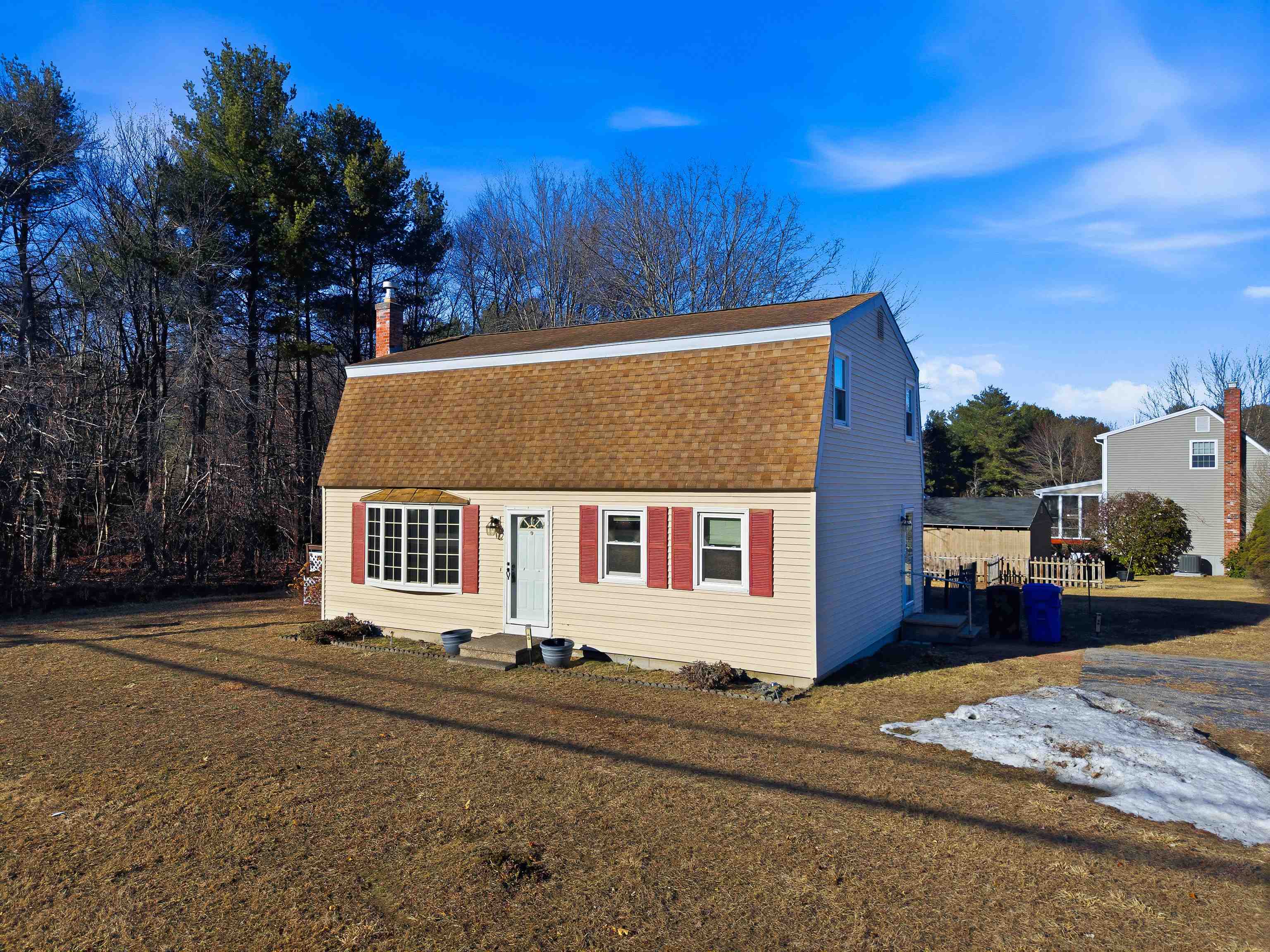 48 Dracut Road Hudson, NH 03051 - Photo 3 of 45 Gallery Image 3