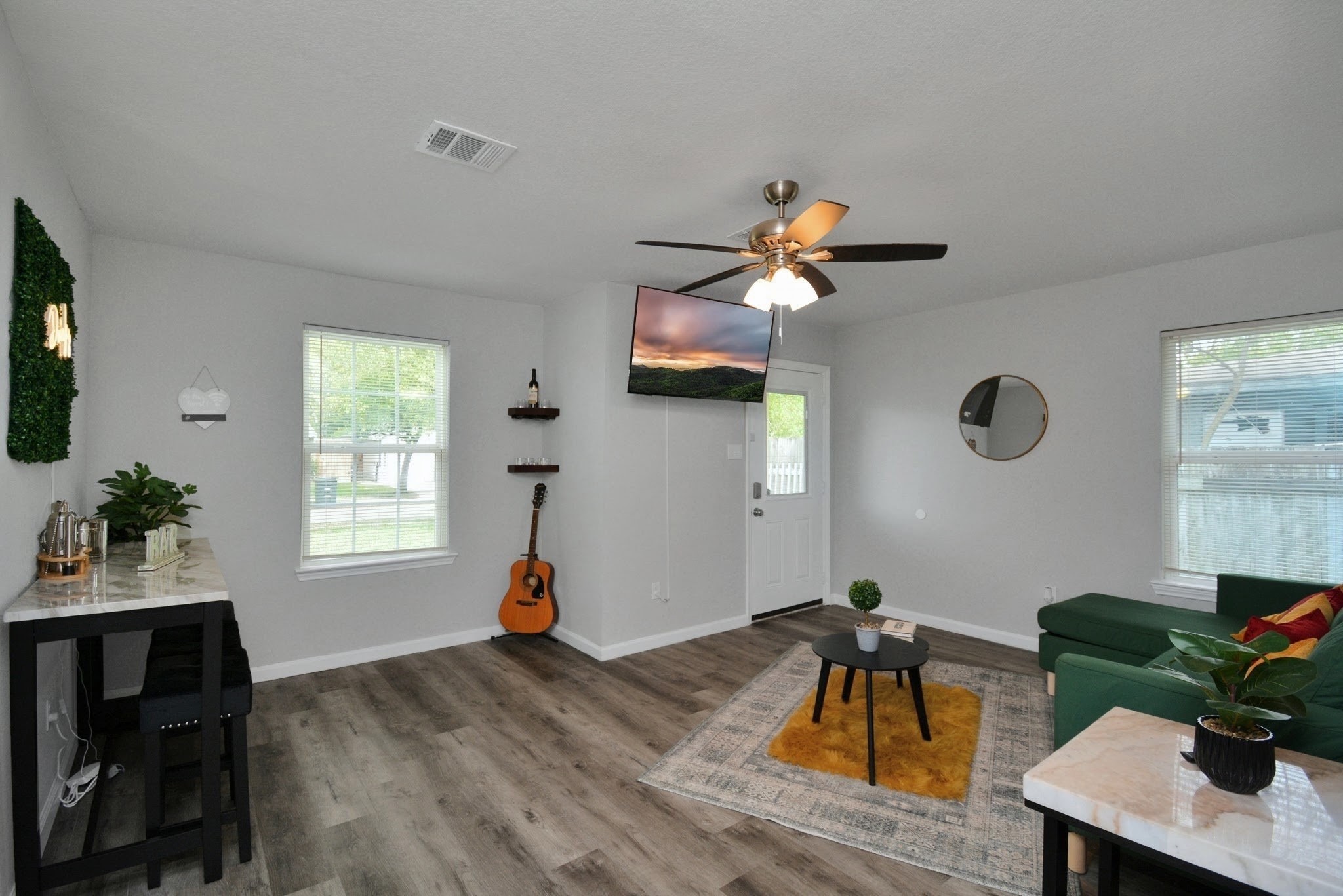 5410 Bataan Road Houston, TX 77033 - Photo 4 of 11 Gallery Image 4