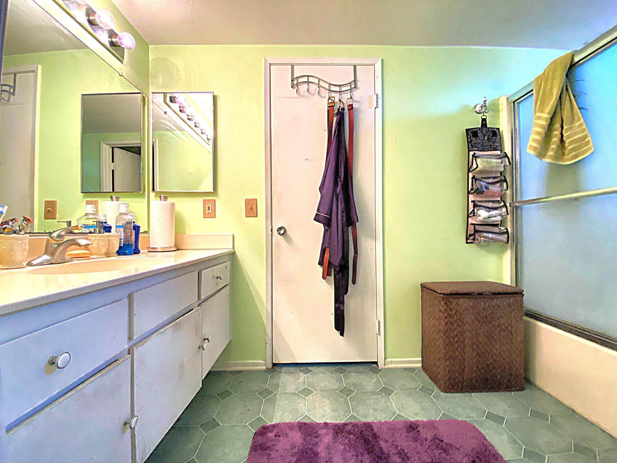 154 Racquet Club Drive Compton, CA 90220 - Photo 36 of 47 7663E603-63D3-467D-95D2-F1CBE70A88F0