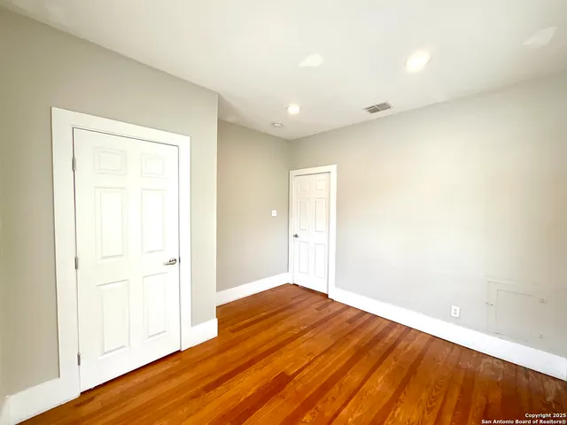 $1,549 | 1427 Burnet Street, San Antonio, TX 78202