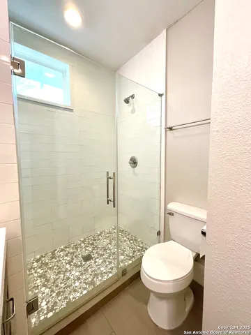 $1,549 | 1427 Burnet Street, San Antonio, TX 78202