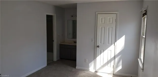 $1,695 | 2538 Cottage Place, Greensboro, NC 27455