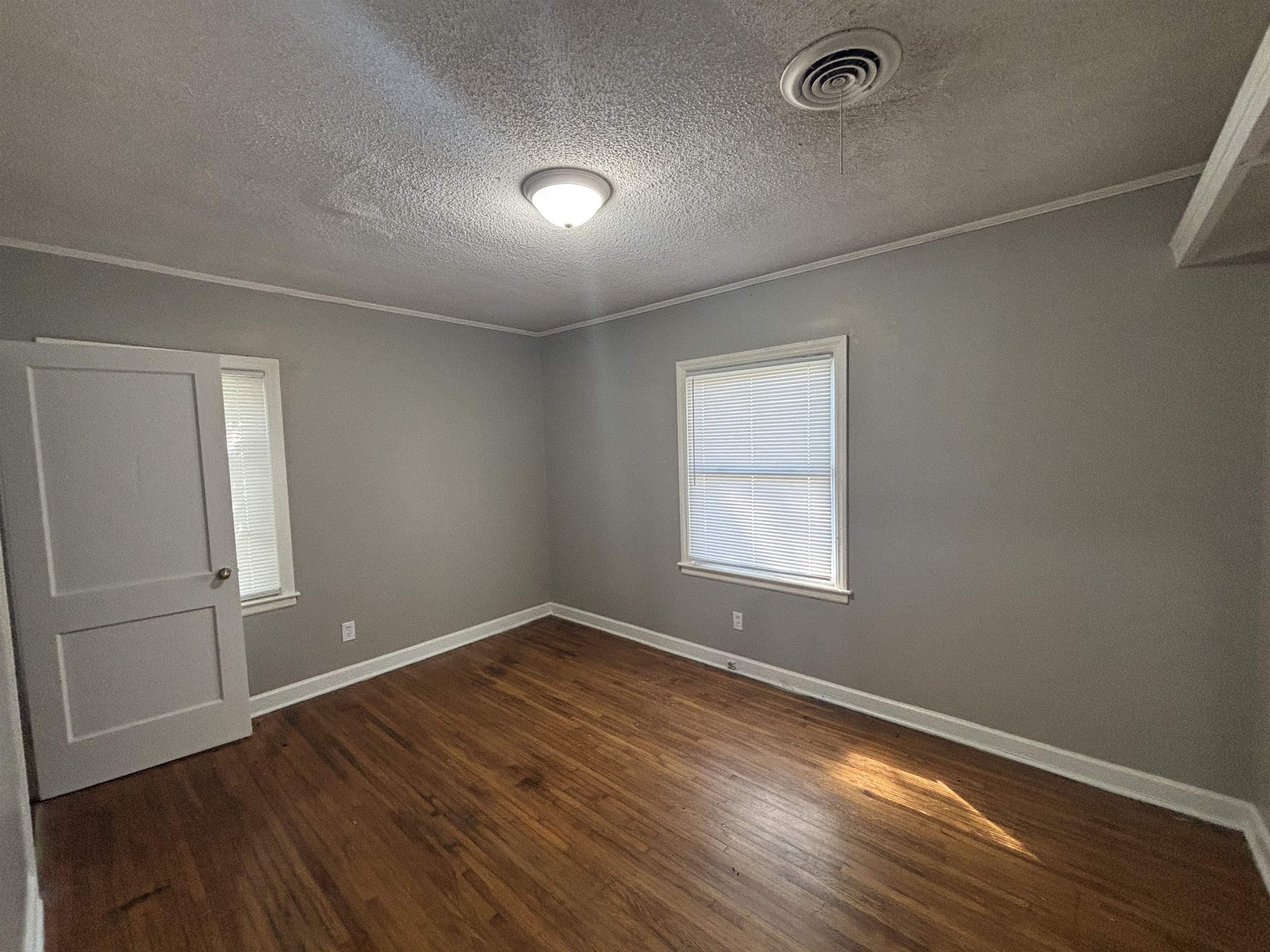 1294 Pallwood Road Memphis, TN 38122 - Photo 6 of 9