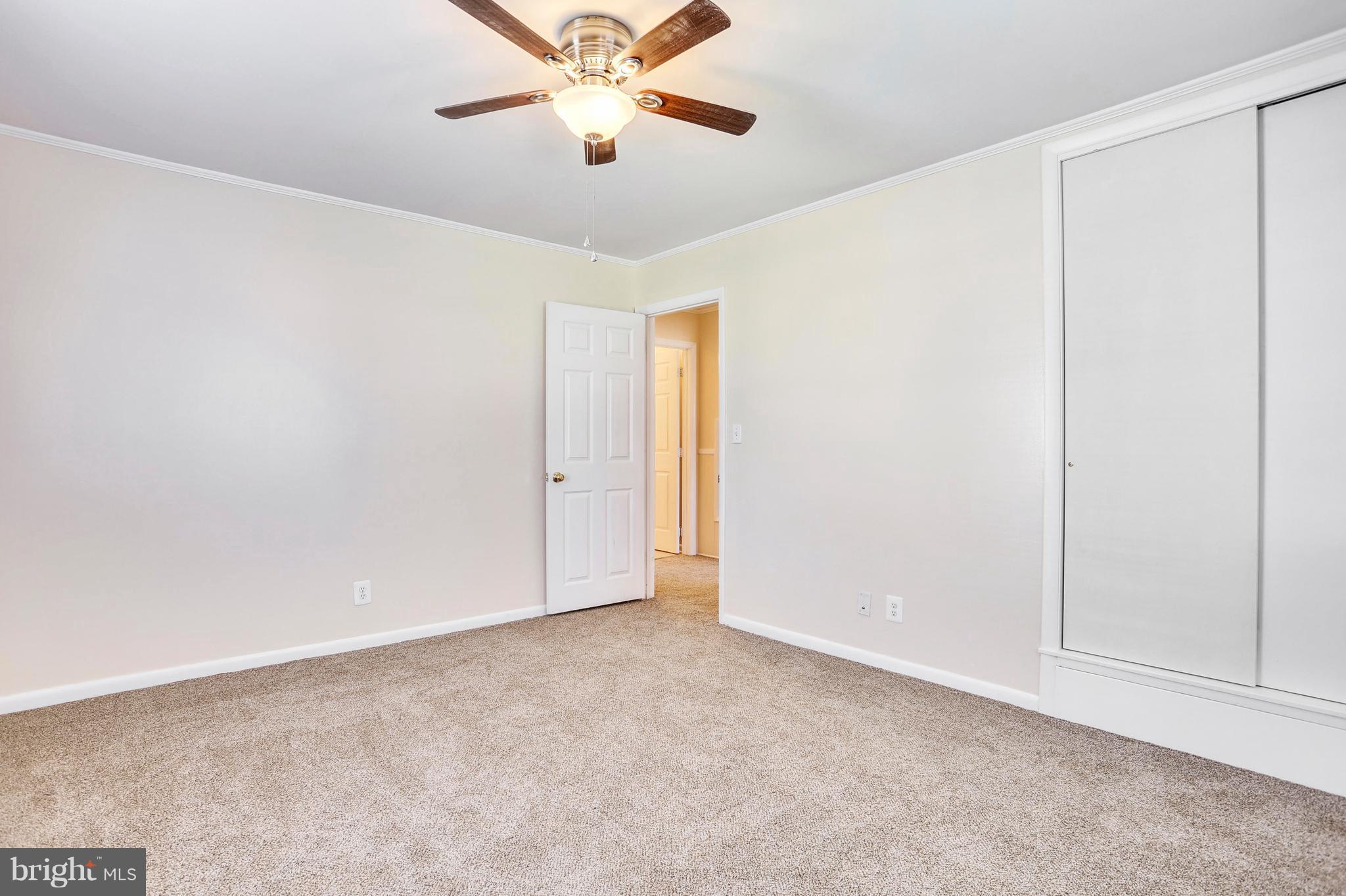 8531 Creek Road Pasadena, MD 21122 - Photo 22 of 29 Bedroom (Master)