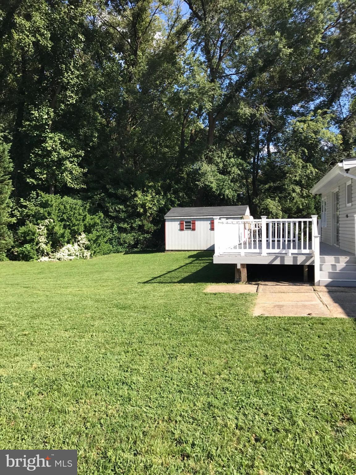 8531 Creek Road Pasadena, MD 21122 - Photo 4 of 29 Exterior (Rear)