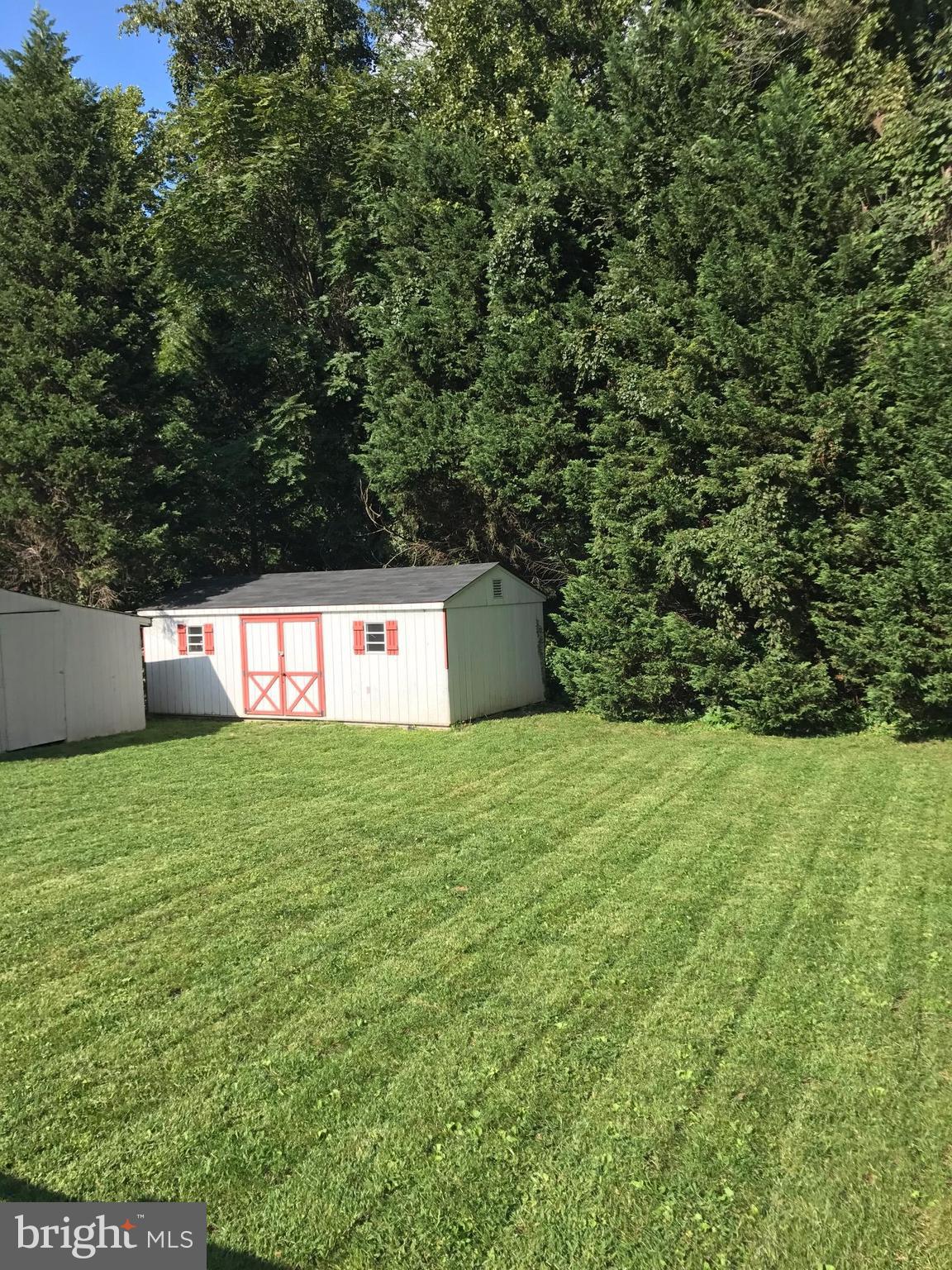 8531 Creek Road Pasadena, MD 21122 - Photo 6 of 29 Exterior (Rear)