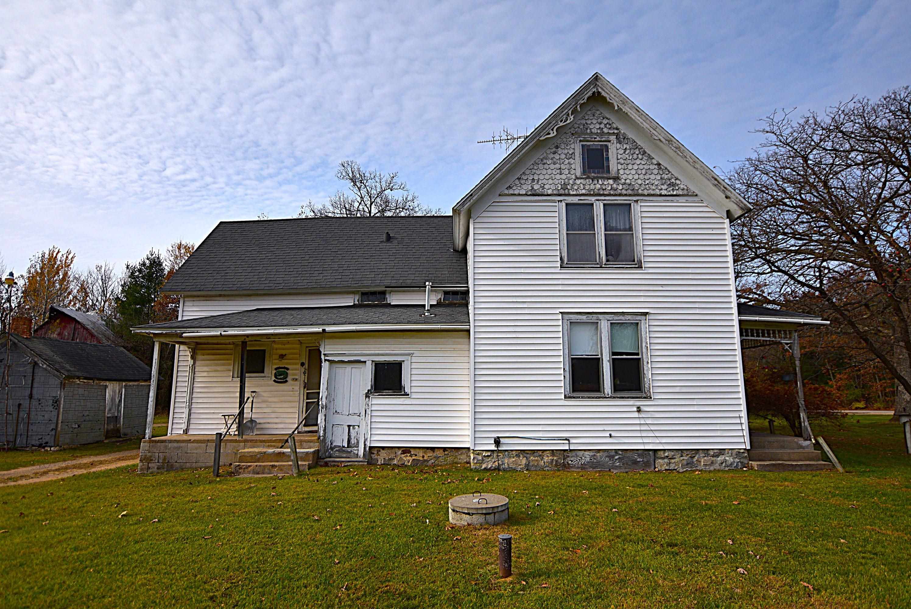 W10523 County Rd C Hancock, WI 54943 - Photo 15 of 28