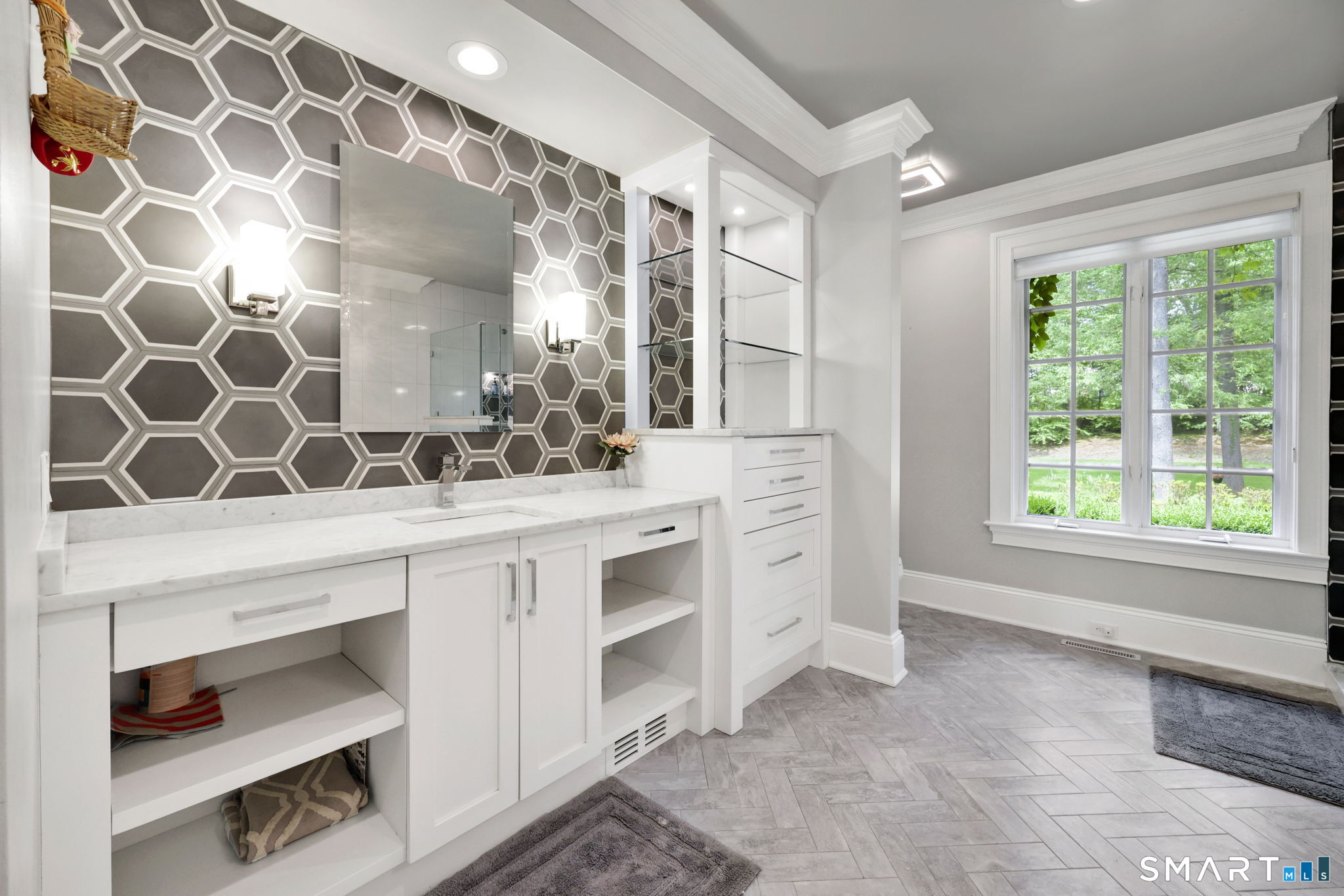 14 Robkins Road Avon, CT 06001 - Photo 24 of 40
