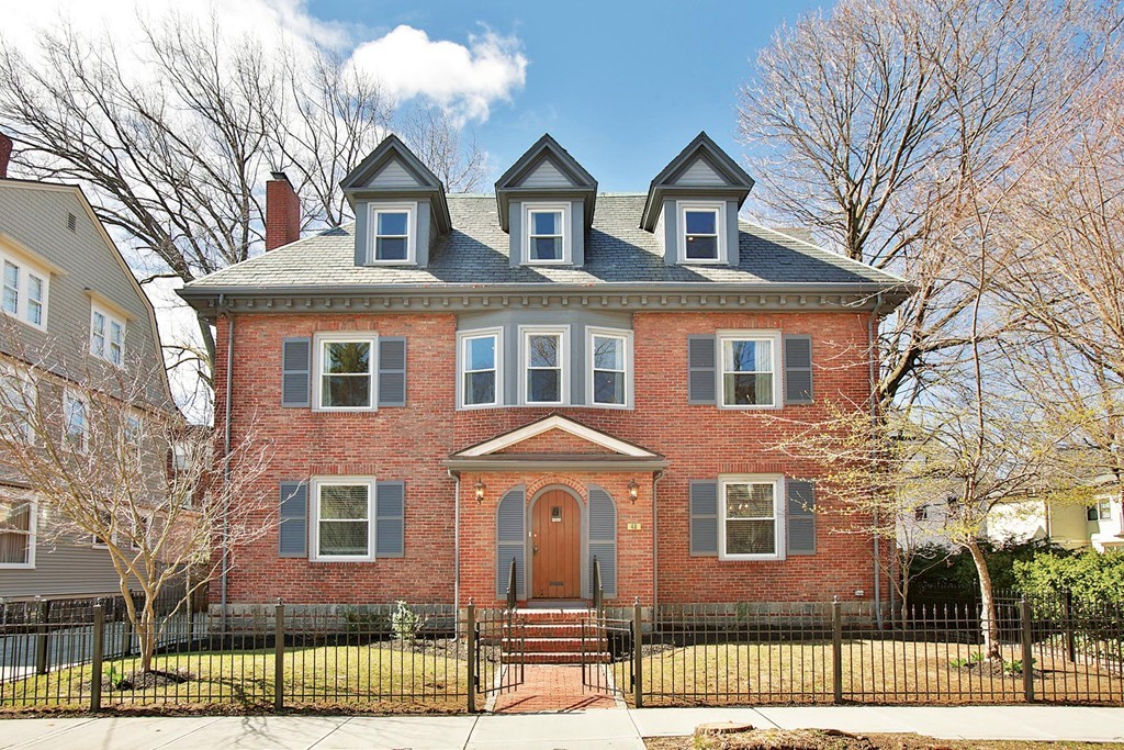 48 Manchester Road Brookline, MA 02446 - Photo 1 of 17