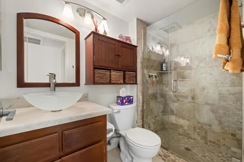 $895,000 | 136 South Jayton Lane, Encinitas, CA 92024