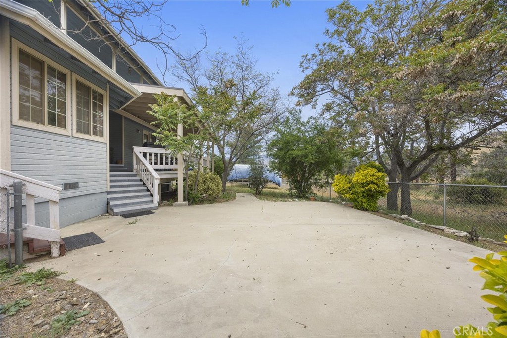 3512 McCray Road Mountain Mesa, CA 93240 - Photo 57 of 60 a pathway of a house with a yard
