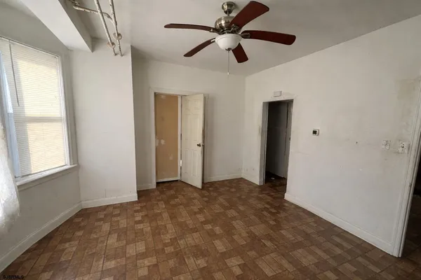 $171,950 | 423 North Tennessee Avenue, Atlantic City, NJ 08401