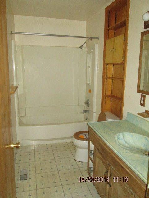 10670 Tuttle Hill Road Milan, MI 48160 - Photo 14 of 16 Photo 14
