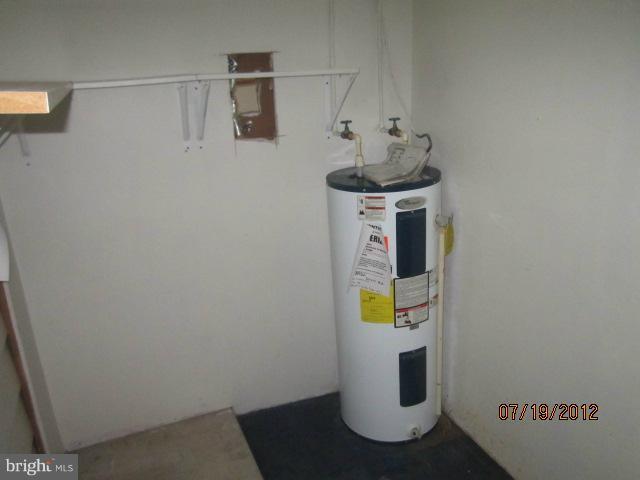 2105 Carrollton Road Finksburg, MD 21048 - Photo 8 of 12 Interior (General)