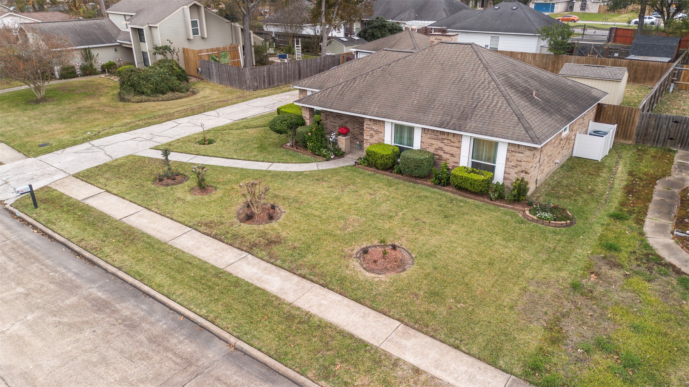 1114 Poppets Way Crosby, TX 77532 - Photo 40 of 48 Front Curb Appeal