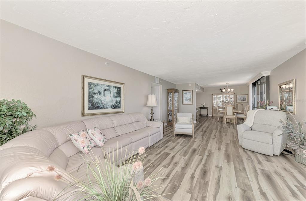 631 Alhambra Road, Unit 1004 Venice, FL 34285 - Photo 32 of 71