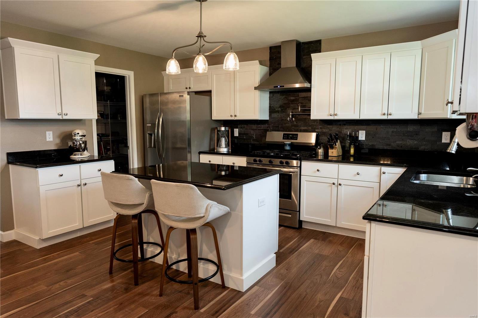 3501 Chippewa Drive Shiloh, IL 62221 - Photo 4 of 28