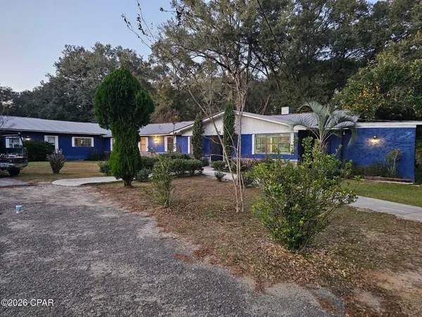 $379,900 | 2233 Pate Pond Road, Caryville, FL 32427