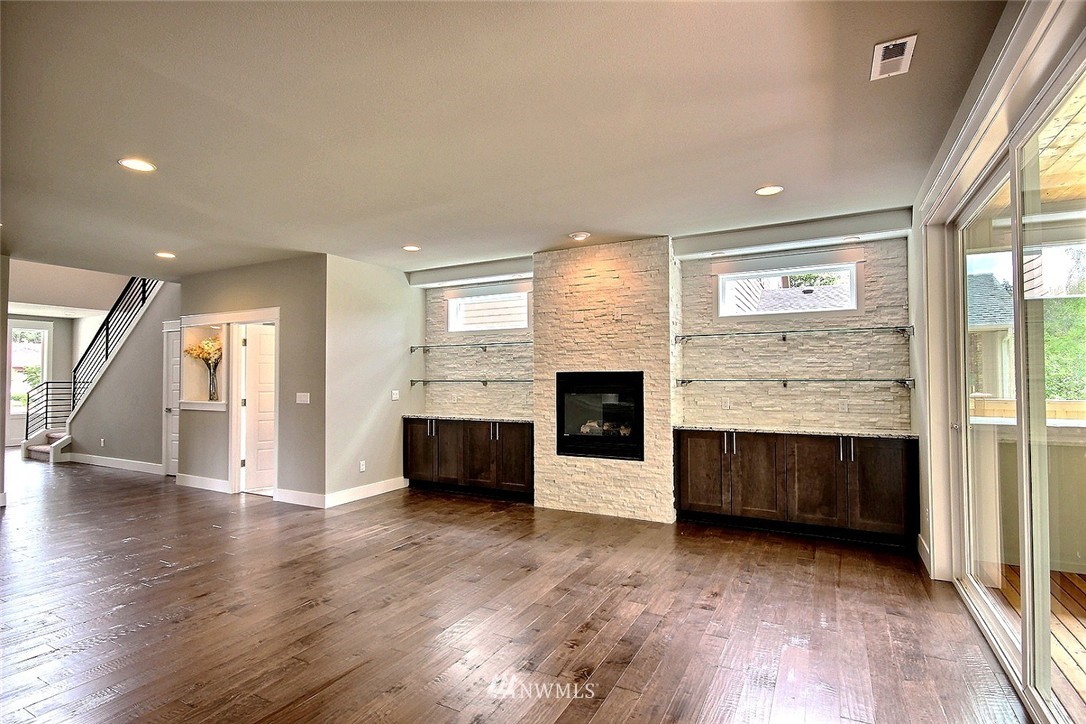 1522 231st Street Southwest Bothell, WA 98021 - Photo 3 of 20
