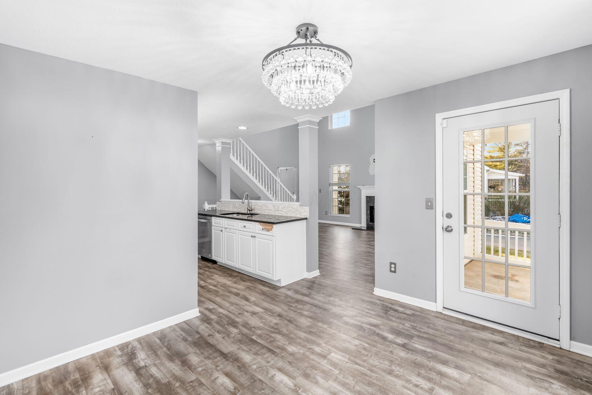 360 Sycamore Ridge Way, Unit 360 Columbus, OH 43230 - Photo 6 of 19 dining space